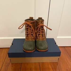 Bass waterproof snow duck boots kids size 13